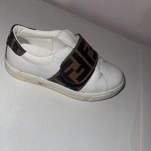 FENDI SNEAKERS 7/10